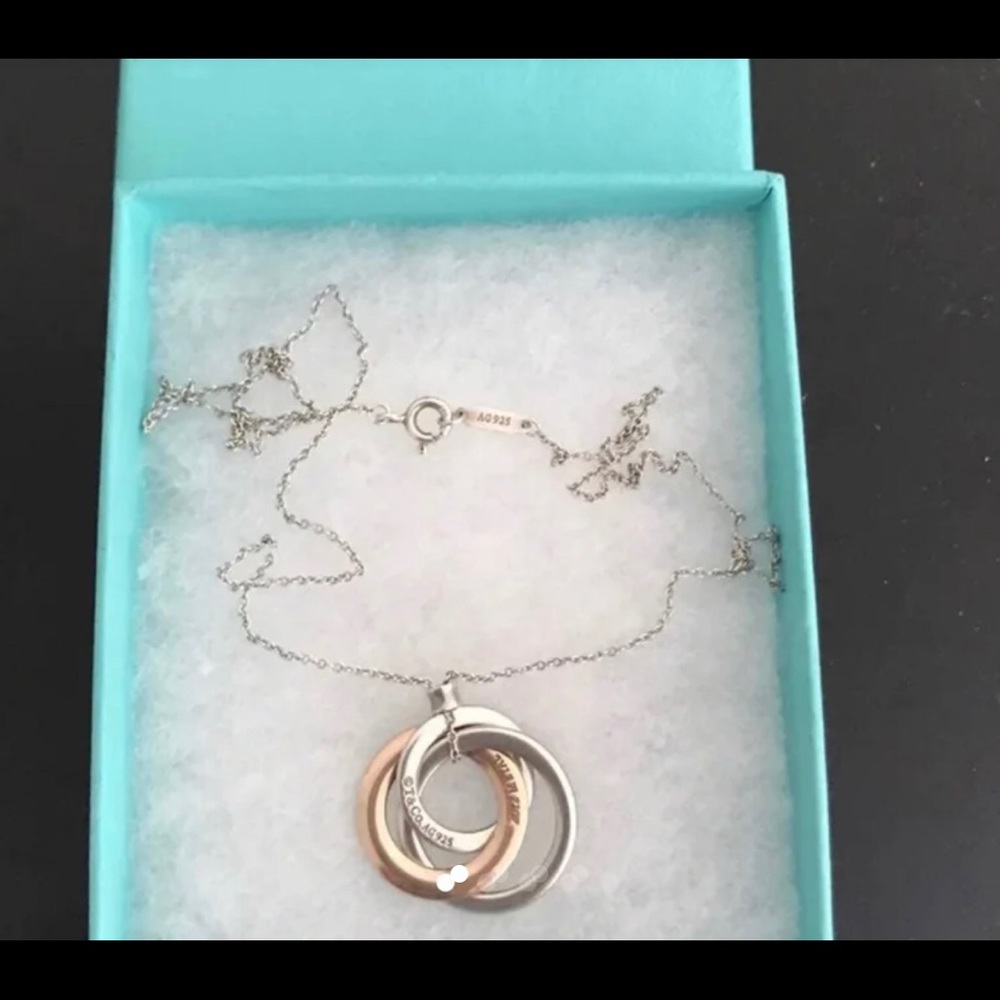 Return to Tiffany 3 interlocking rings necklace